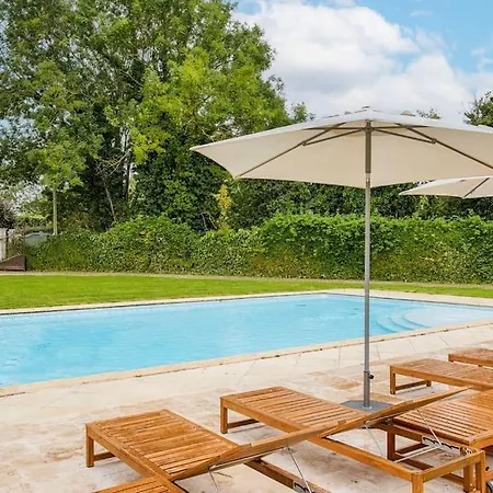 Superbe Villa, 11 Chambres, Piscine, Calme Absolu